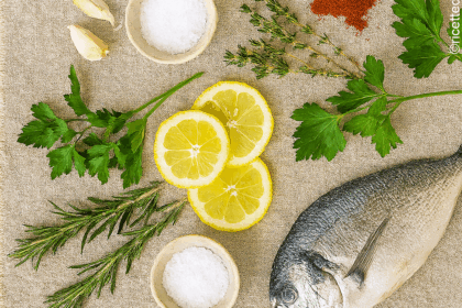come abbinare pesce ed erbe aromatiche